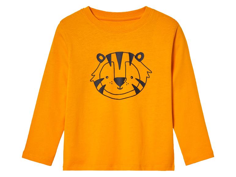 2 kinder shirts