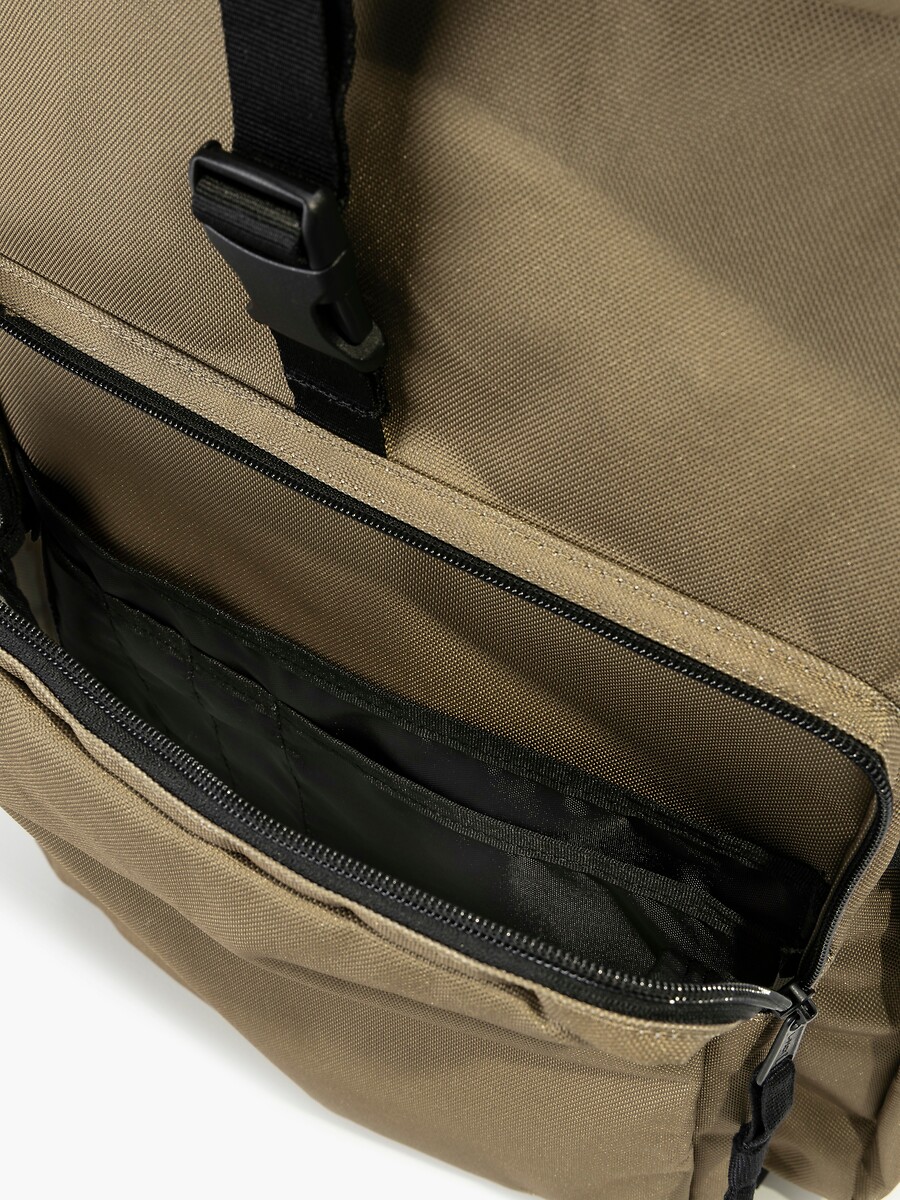 LEVI'S<br>Rogzak L Pack Roll-top