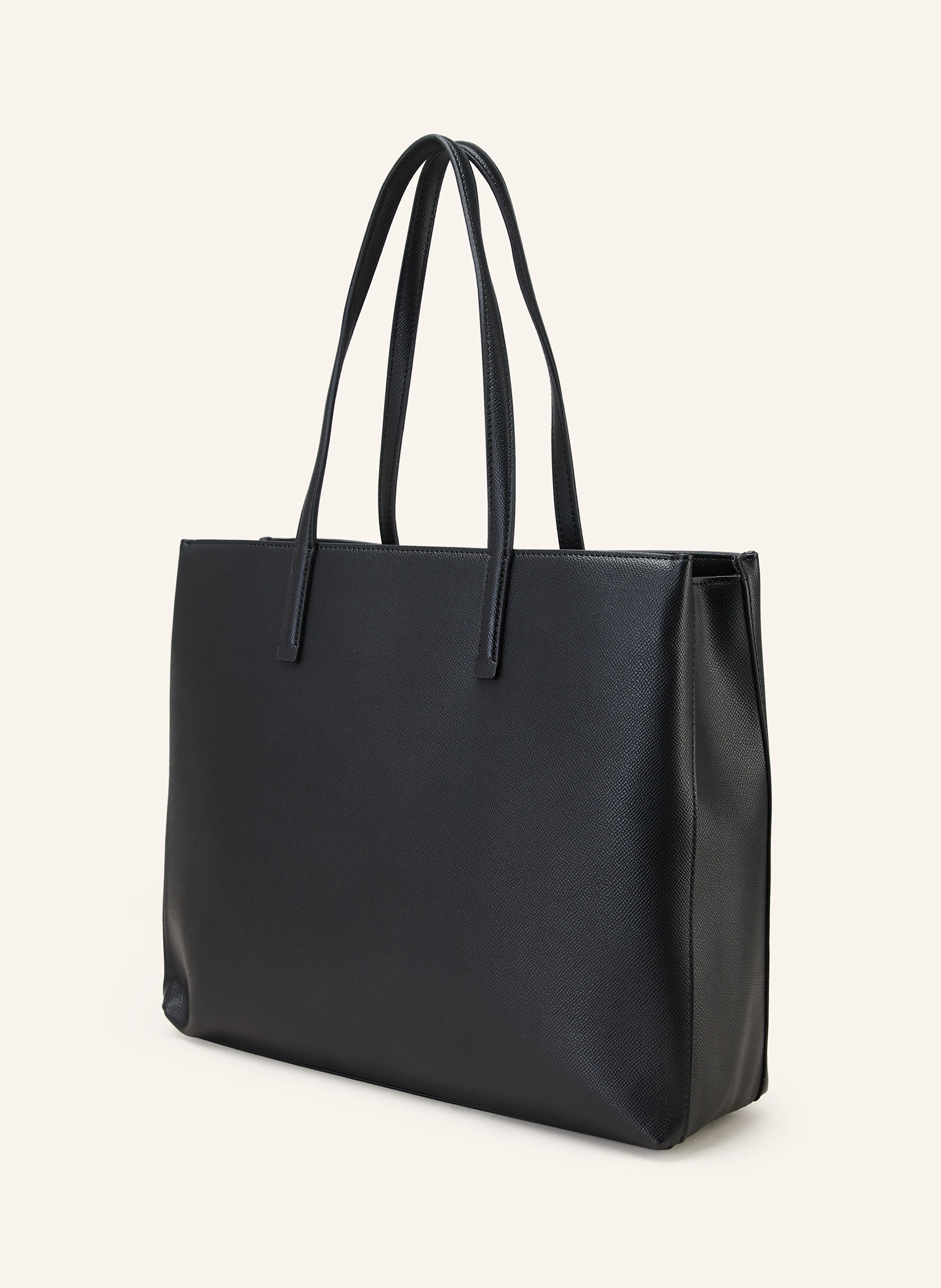 Calvin Klein Shopper