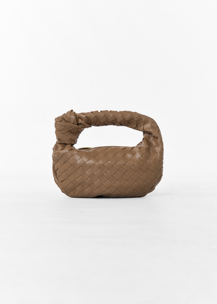 Claire tas bruin