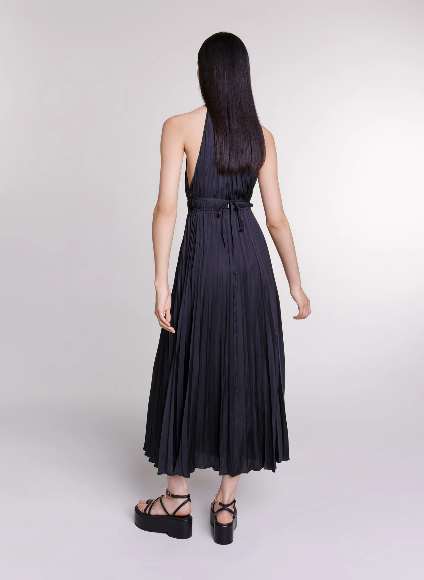 Robe longue plissée et satinée| Noir
