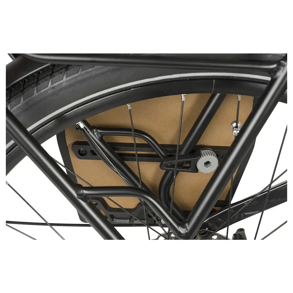 AGU Clean Single Shelter Click'nGo Medium 17L Fietstas Bruin