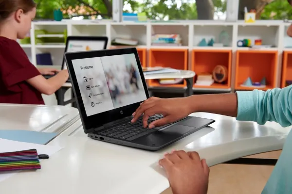 HP Chromebook x360 11 G3 Education Edition - Flipdesign - Intel Celeron - N4020 / op til 2.8 GHz - Chrome OS - UHD Graphics 600 - 4 GB RAM - 32 GB eMMC - 11.6