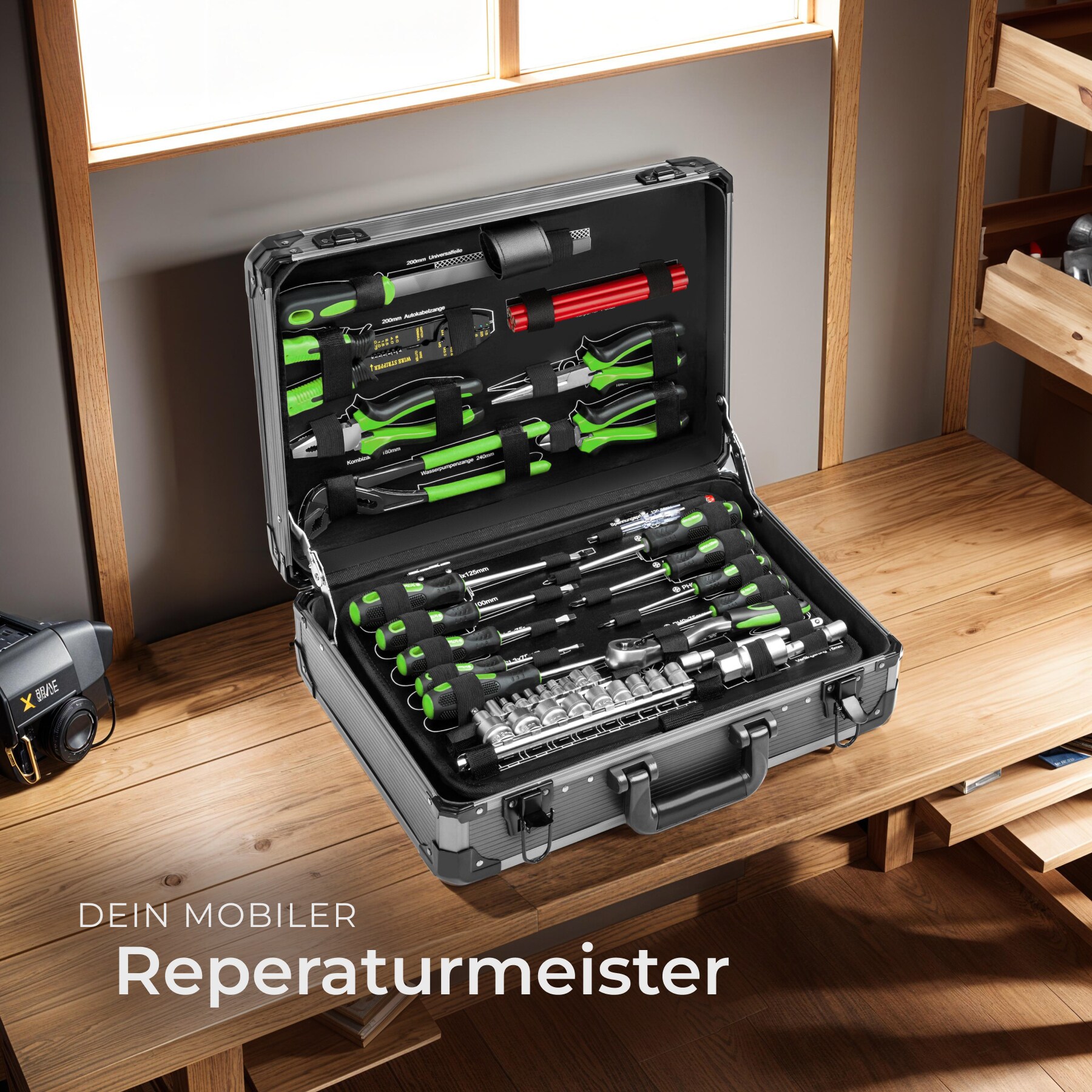tectake® Werkzeugkoffer, 500-teilig, übersichtliche Anordnung auf 3 Ebenen, mit Klappgriff