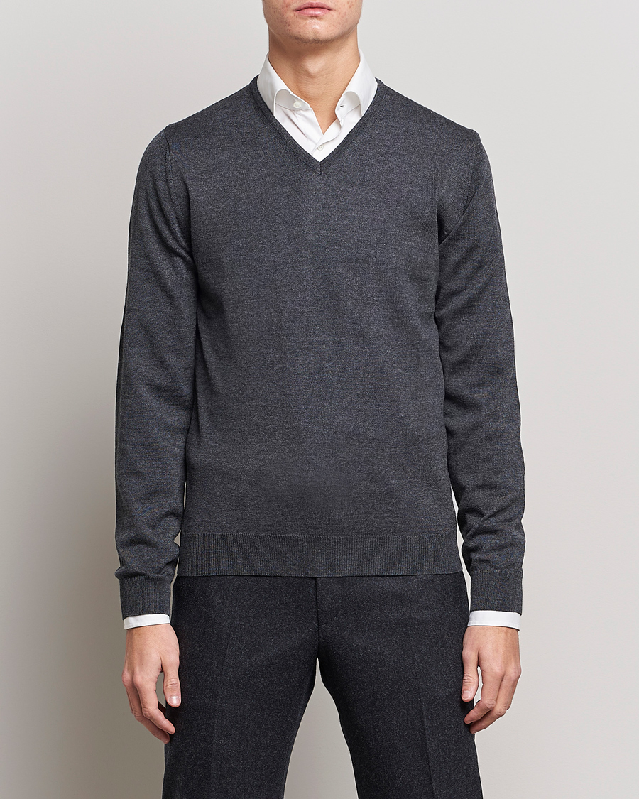 Stenströms Merino V-Neck Anthracite