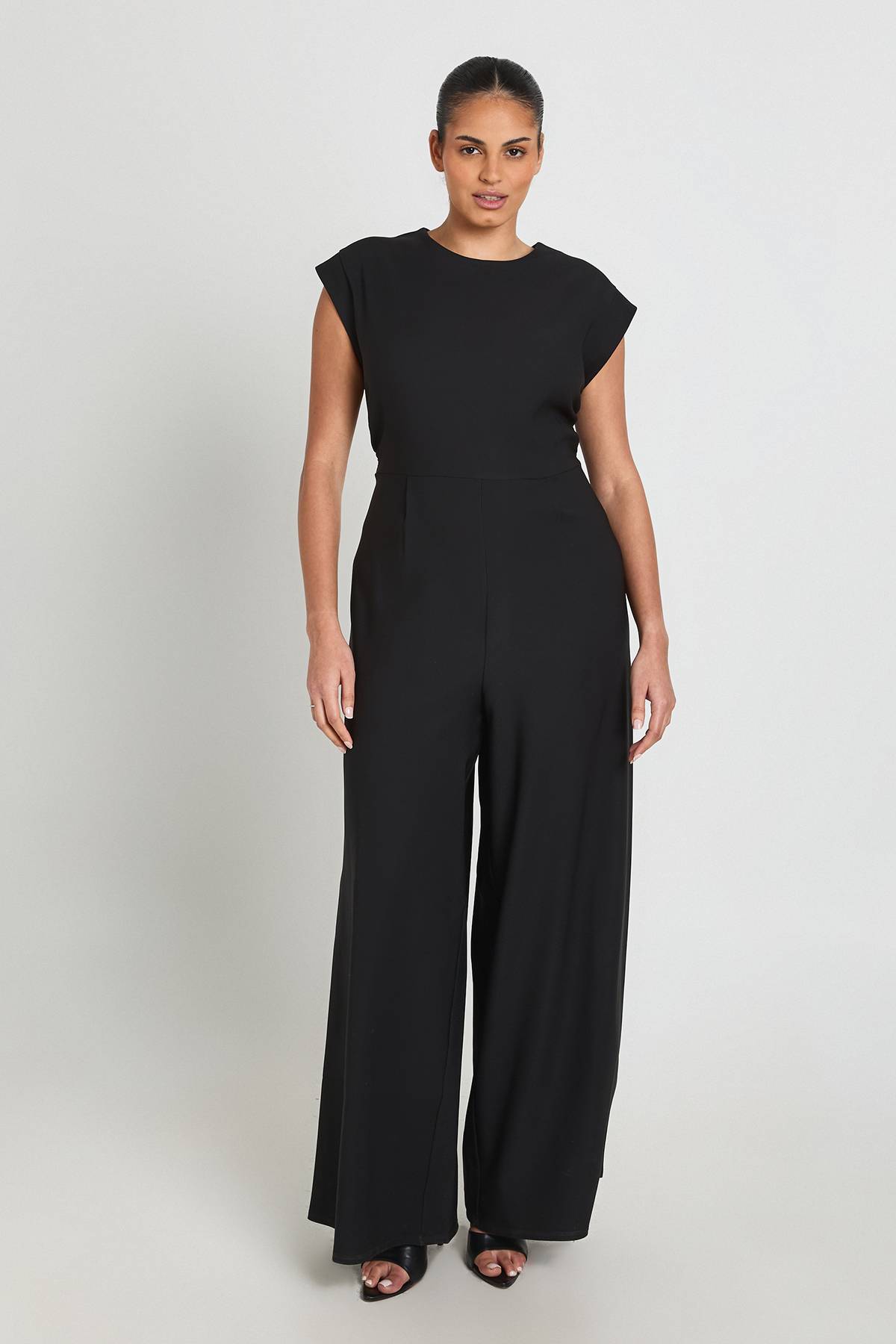 boohoo Combinaison Grande Taille À Jambes Larges Avec Taille Froncée