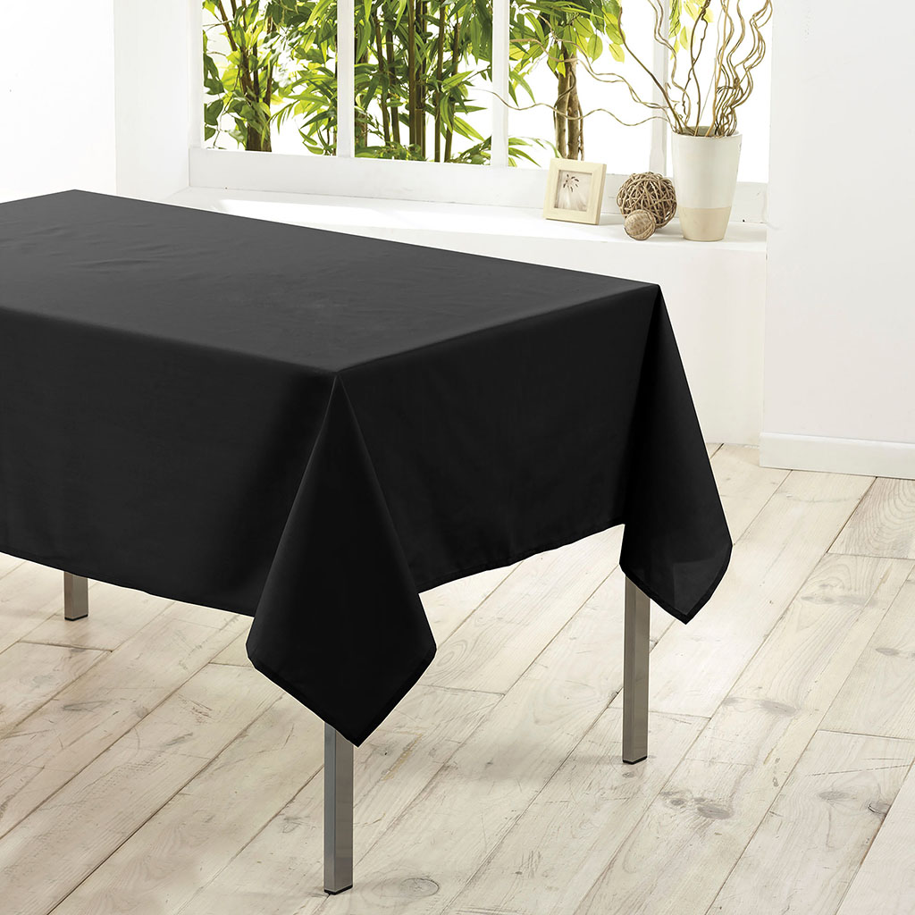 Nappe rectangulaire anti-taches ESSENTIEL noire 140x200cm