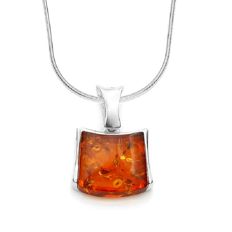Collier carré ambre
