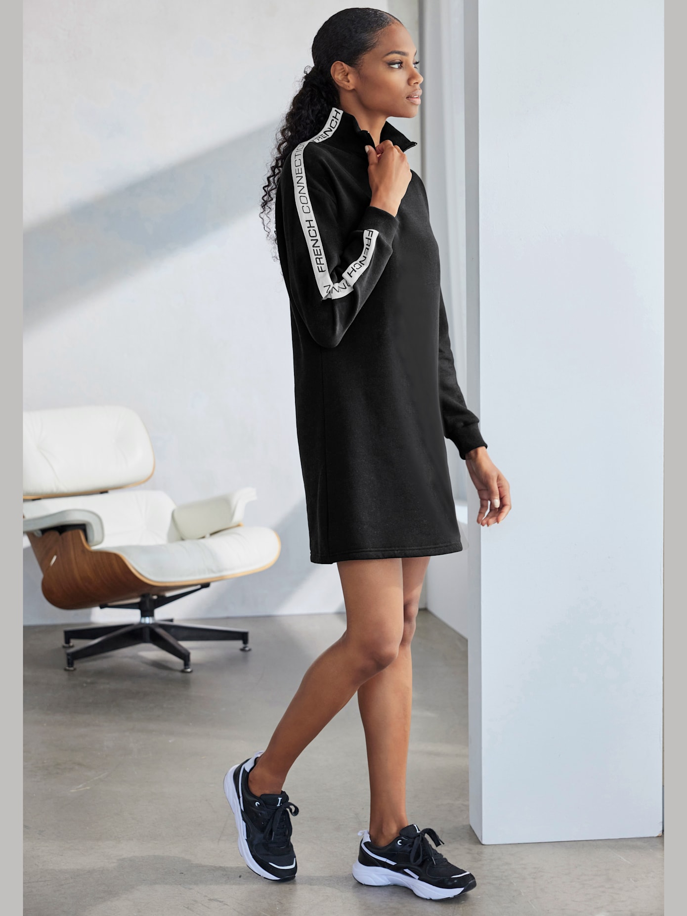 Robe en matière sweat robe sweat à la coupe évasée