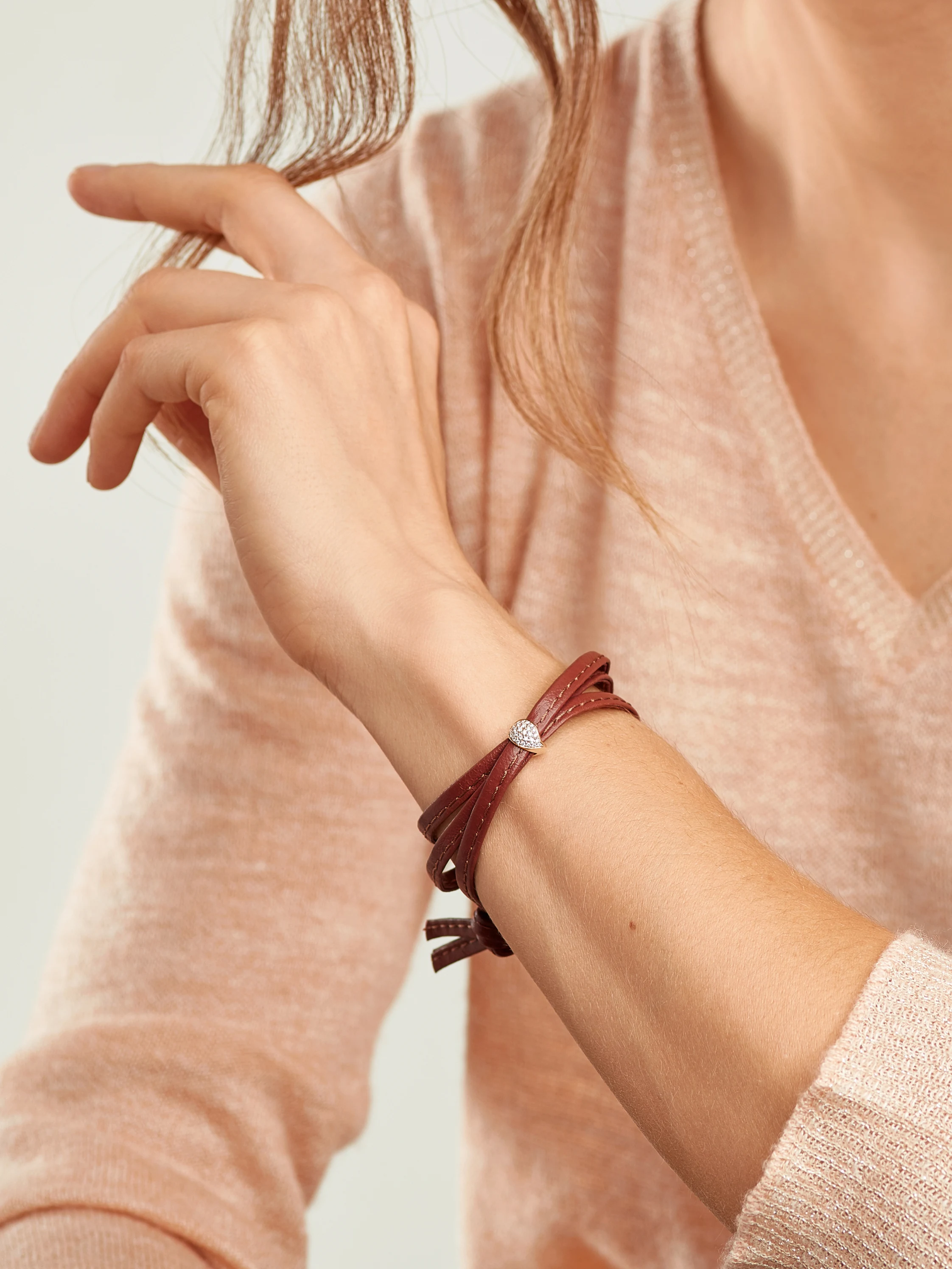 TAMARA COMOLLI Charm SIGNATURE DROP CLASP DIAMOND PAVÉ aus 18 Karat Roségold mit Diamant Pavé