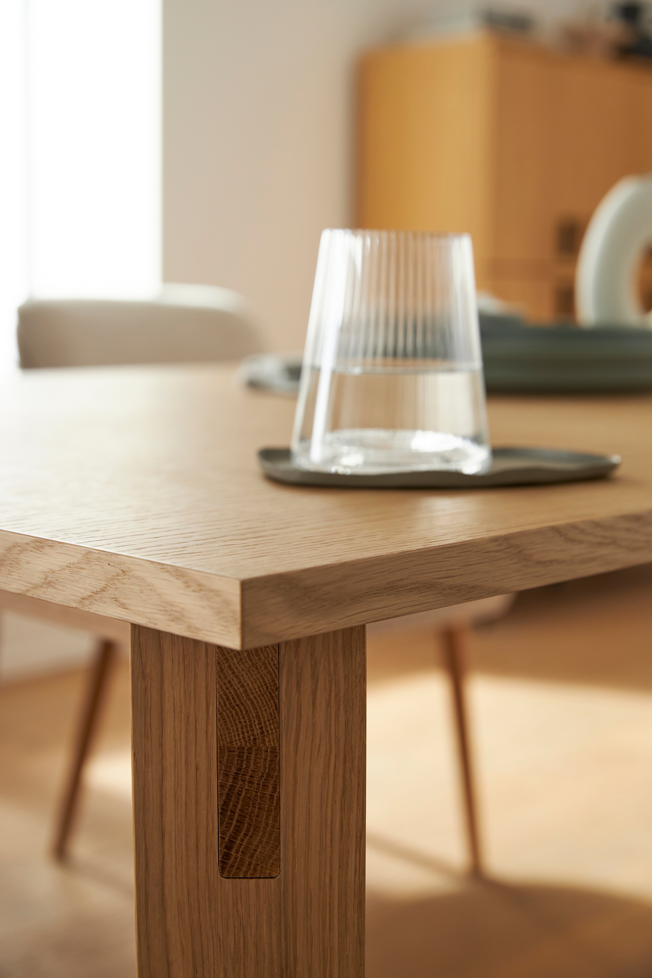 LeGer Home by Lena Gercke Esstisch »Chelsea« Eiche furniert, verschiedene Breiten, robuste Beine aus massiver Eiche
