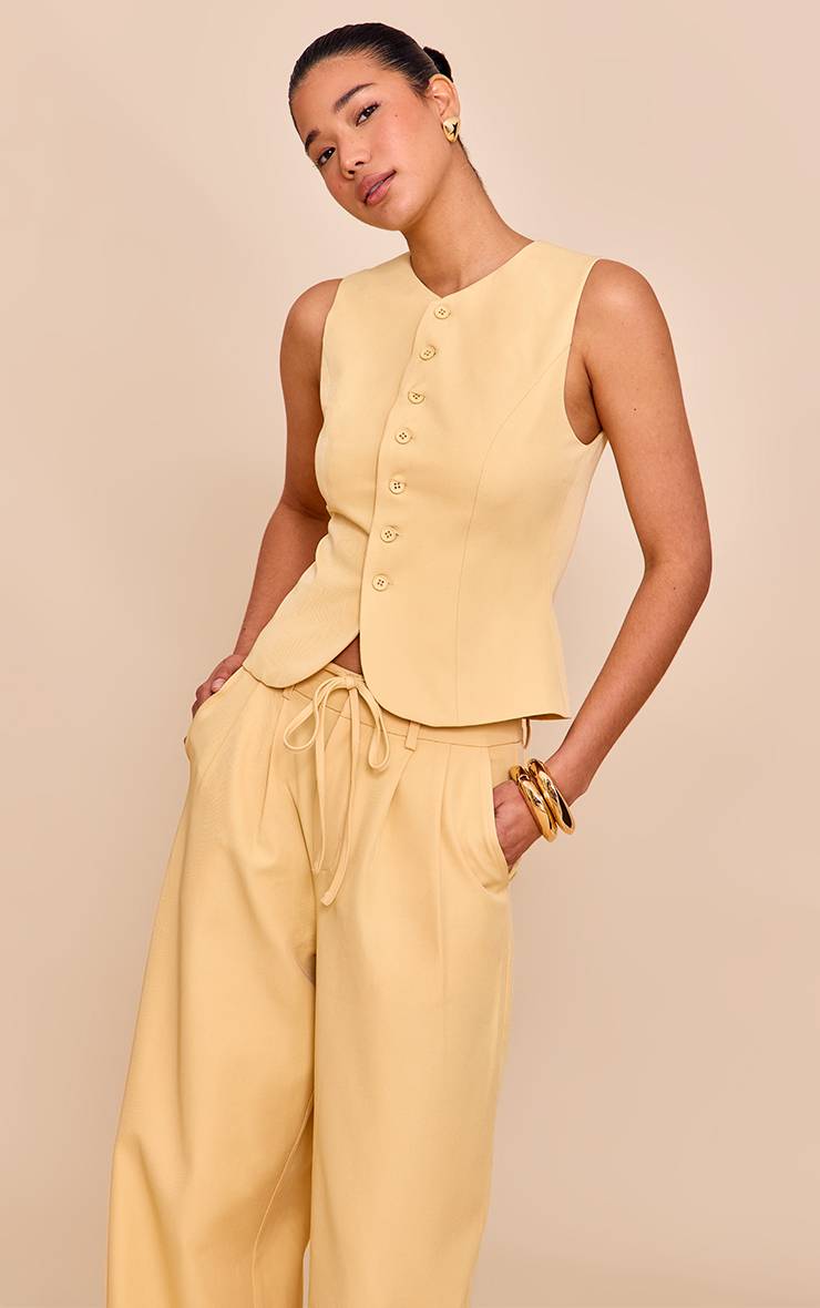 Butter Yellow Gilet Ajusté En Tissu Tissé