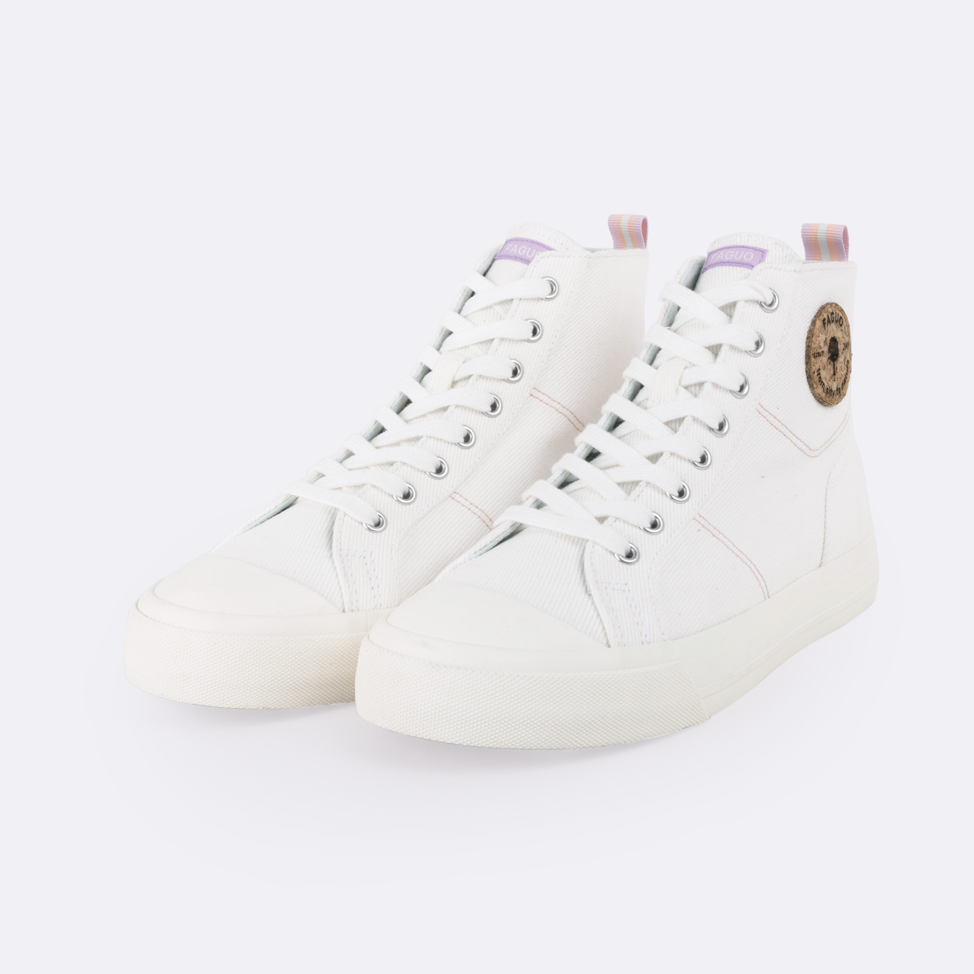 Tennis blanches vegan coton recyclé et liège - modèle nutmeg