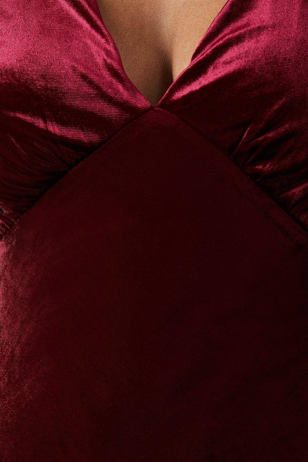 Oasis Robe Longue de Demoiselle d'Honneur en Velours avec Dos Ouvert
