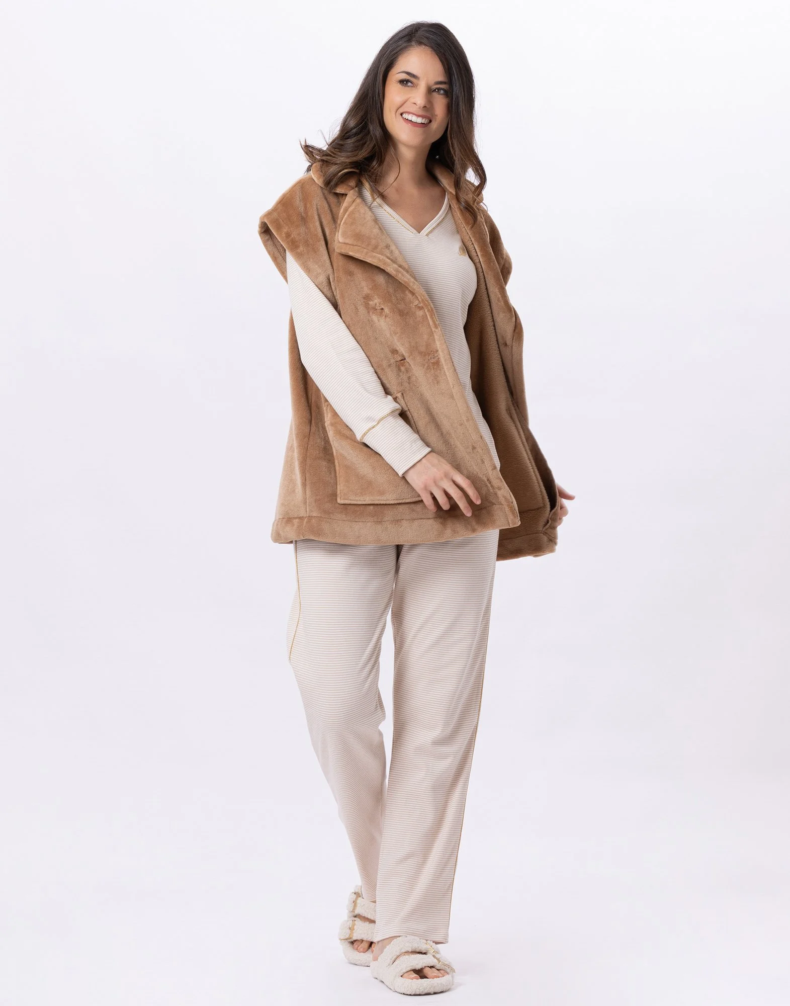 ESSENTIEL 876 - Veste en peluche flanelle | Marron