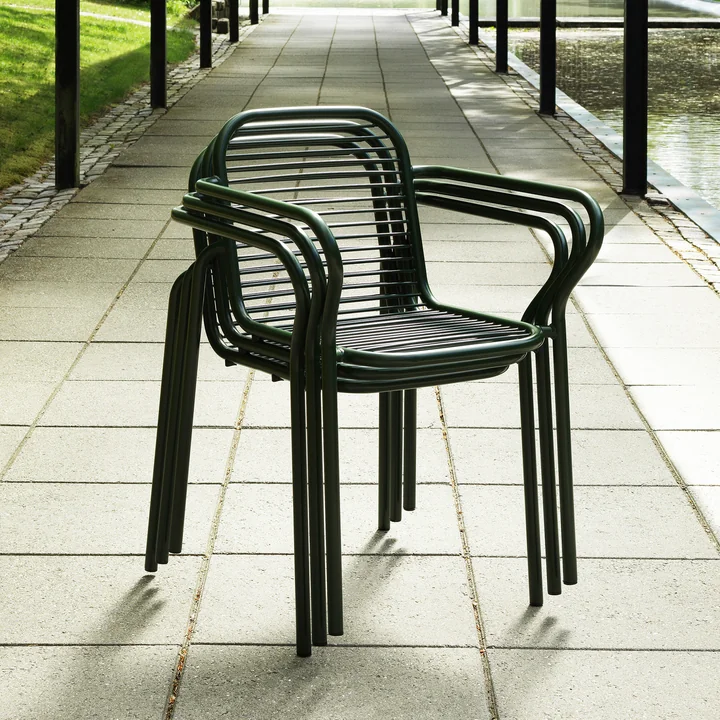 Normann Copenhagen - Vig Outdoor Armlehnstuhl, dunkelgrün