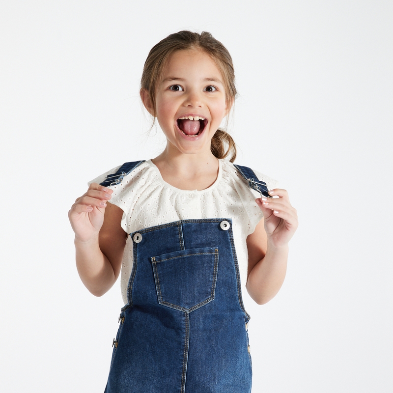 Robe-salopette en jean bleue fille