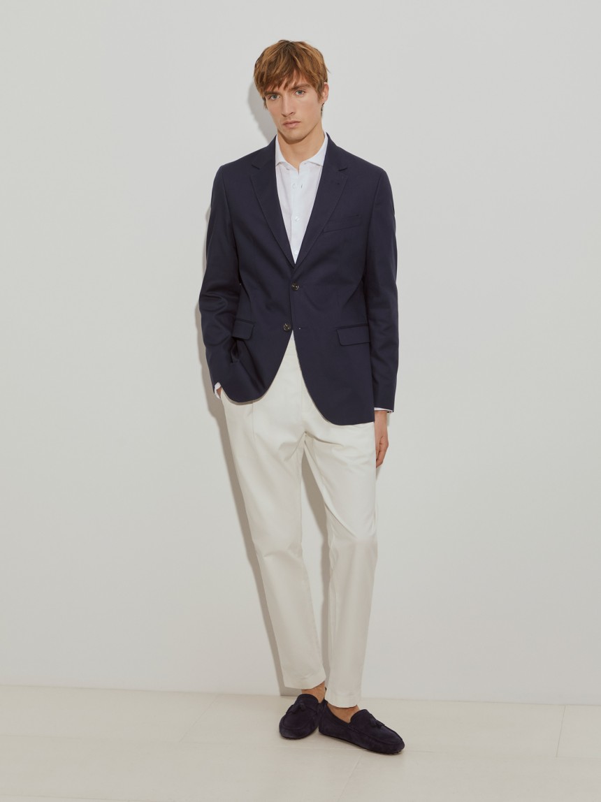 Blazer slim fit com bolsos