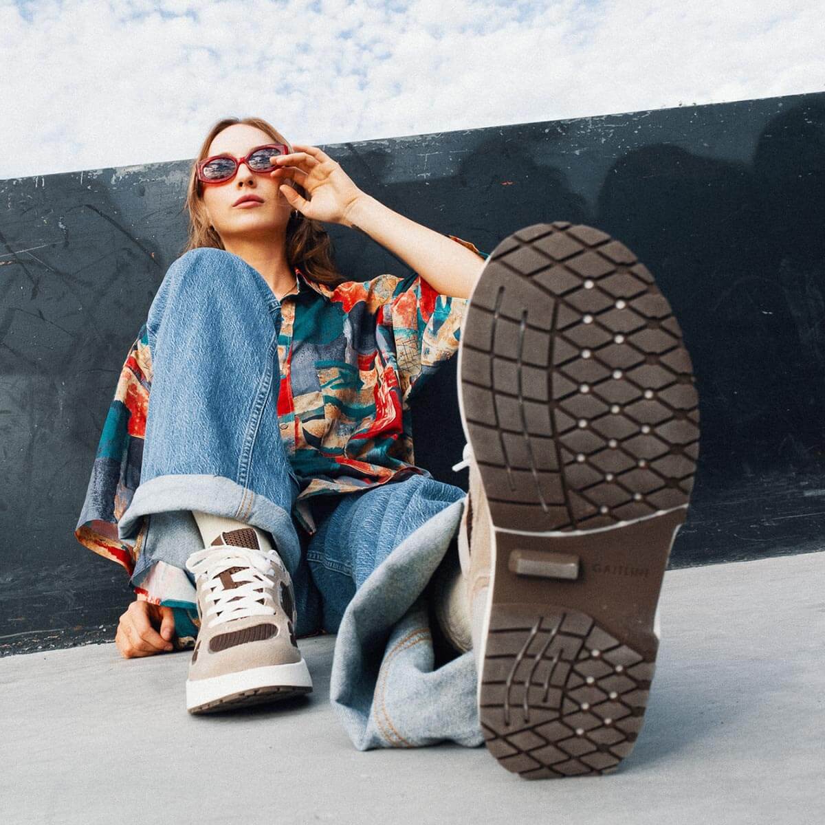 Nova Lite Klassisk retrosneaker med skinndetaljer