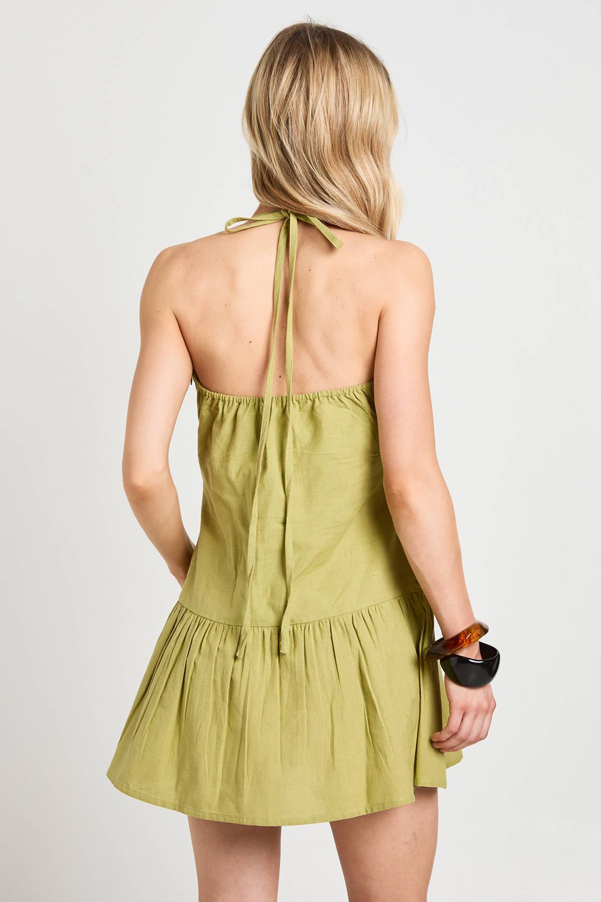 boohoo Mini-robe Taille Basse En Lin Avec Perles Petite