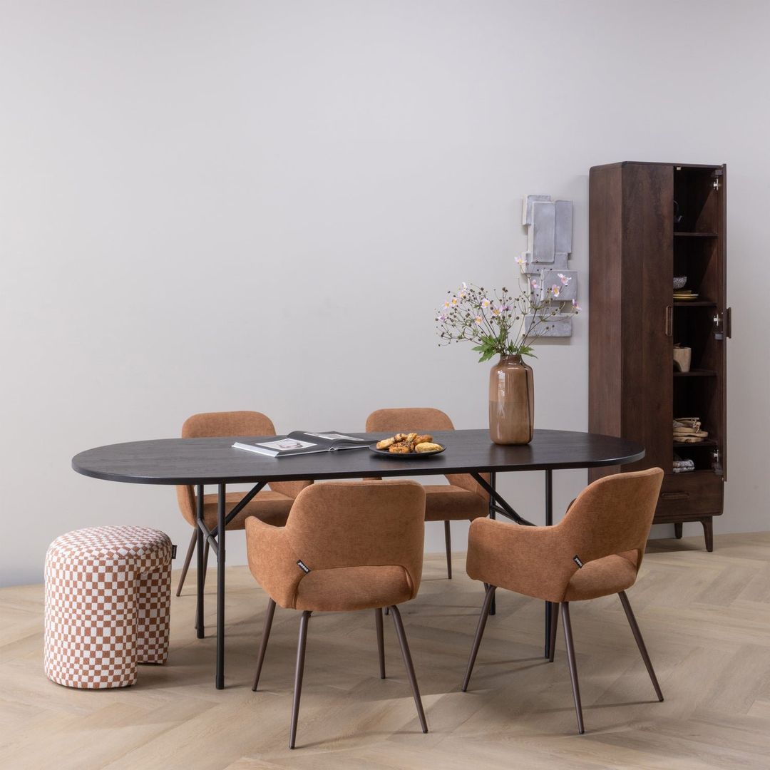 WOOOD   Arthur Eettafel