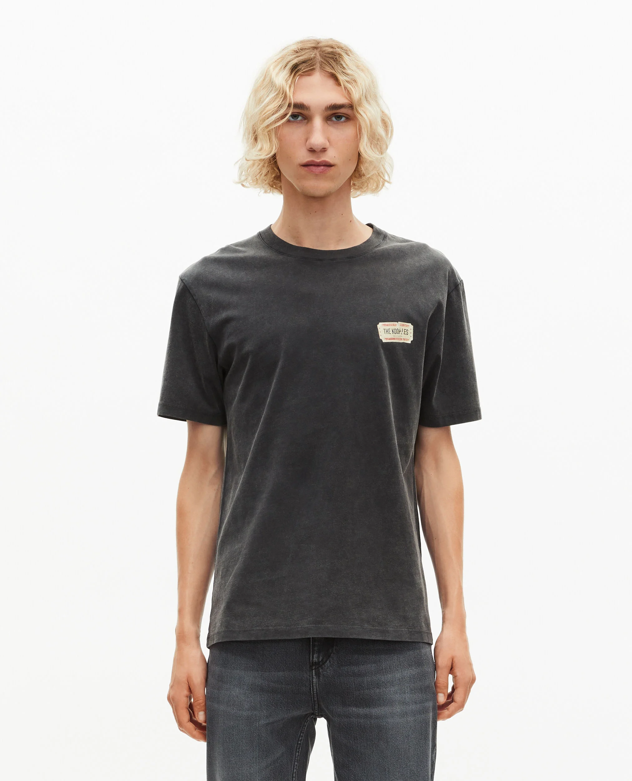 T-shirt avec sérigraphie noir délavé