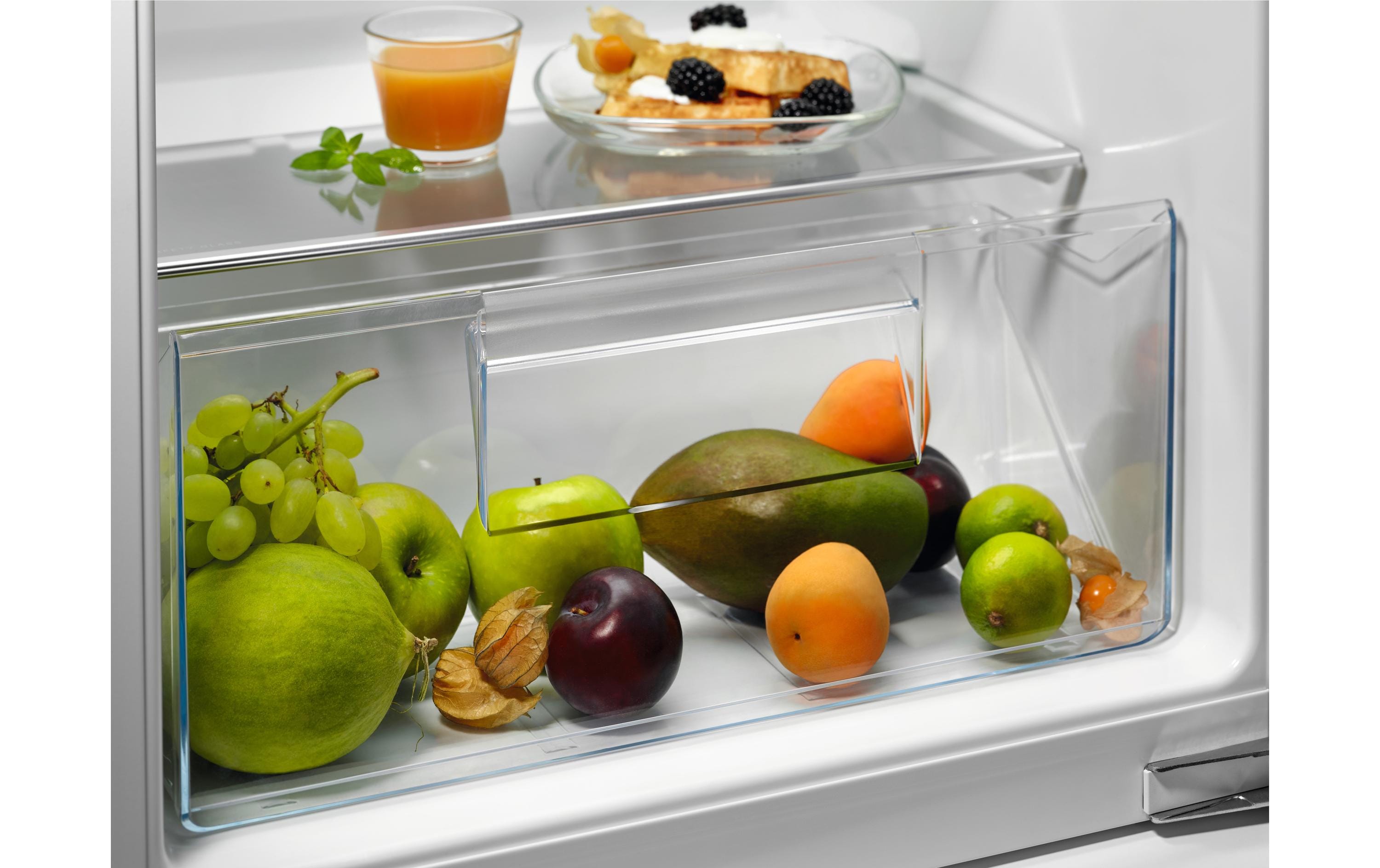 Einbaukühlschrank IK1345SL Links/Wechselbar<br>Platzsparender Einbau-Kühlschrank für kleine Haushalte