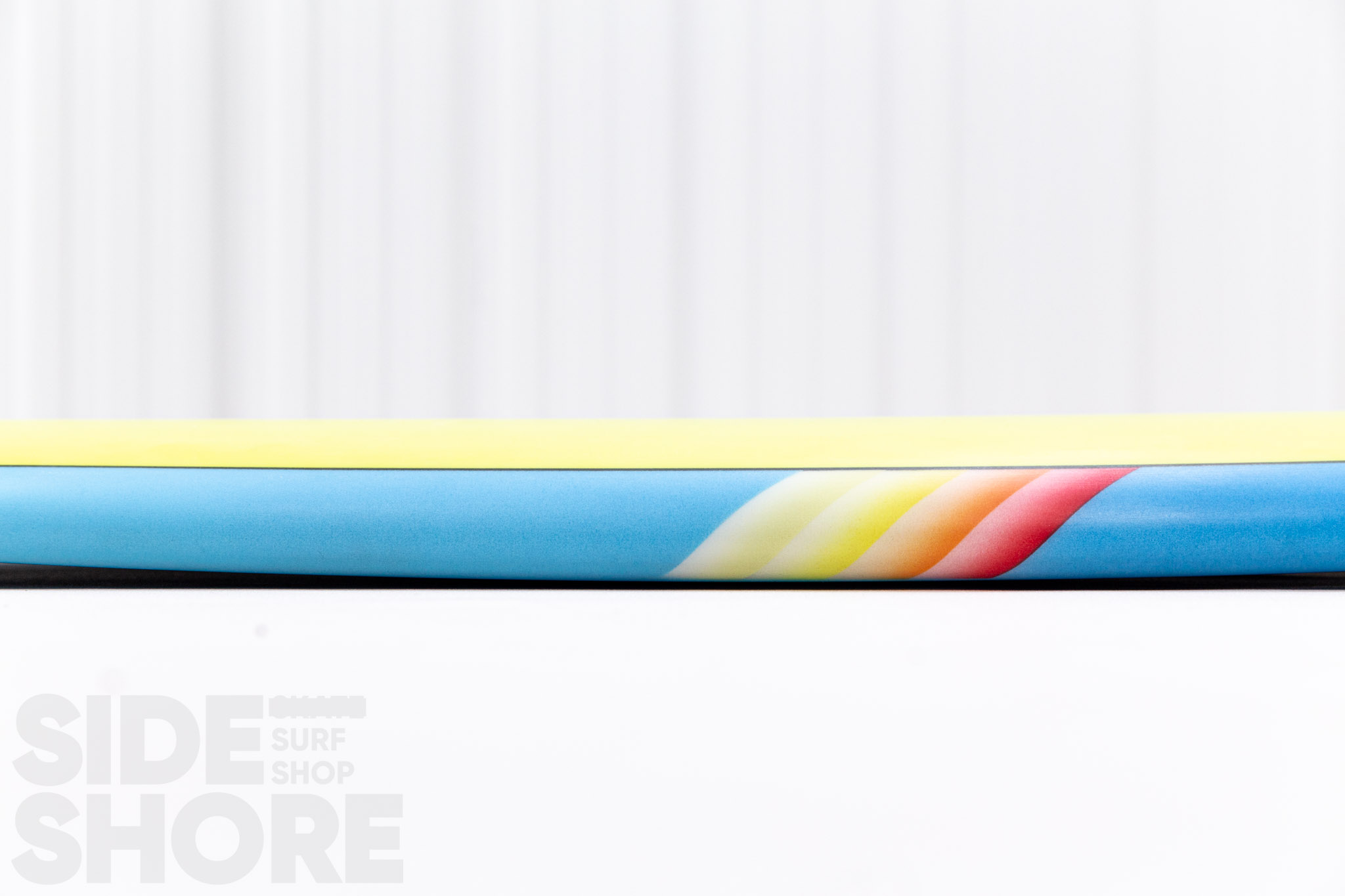 AIPA 76' Sting - Spray - 6'8 x 21
