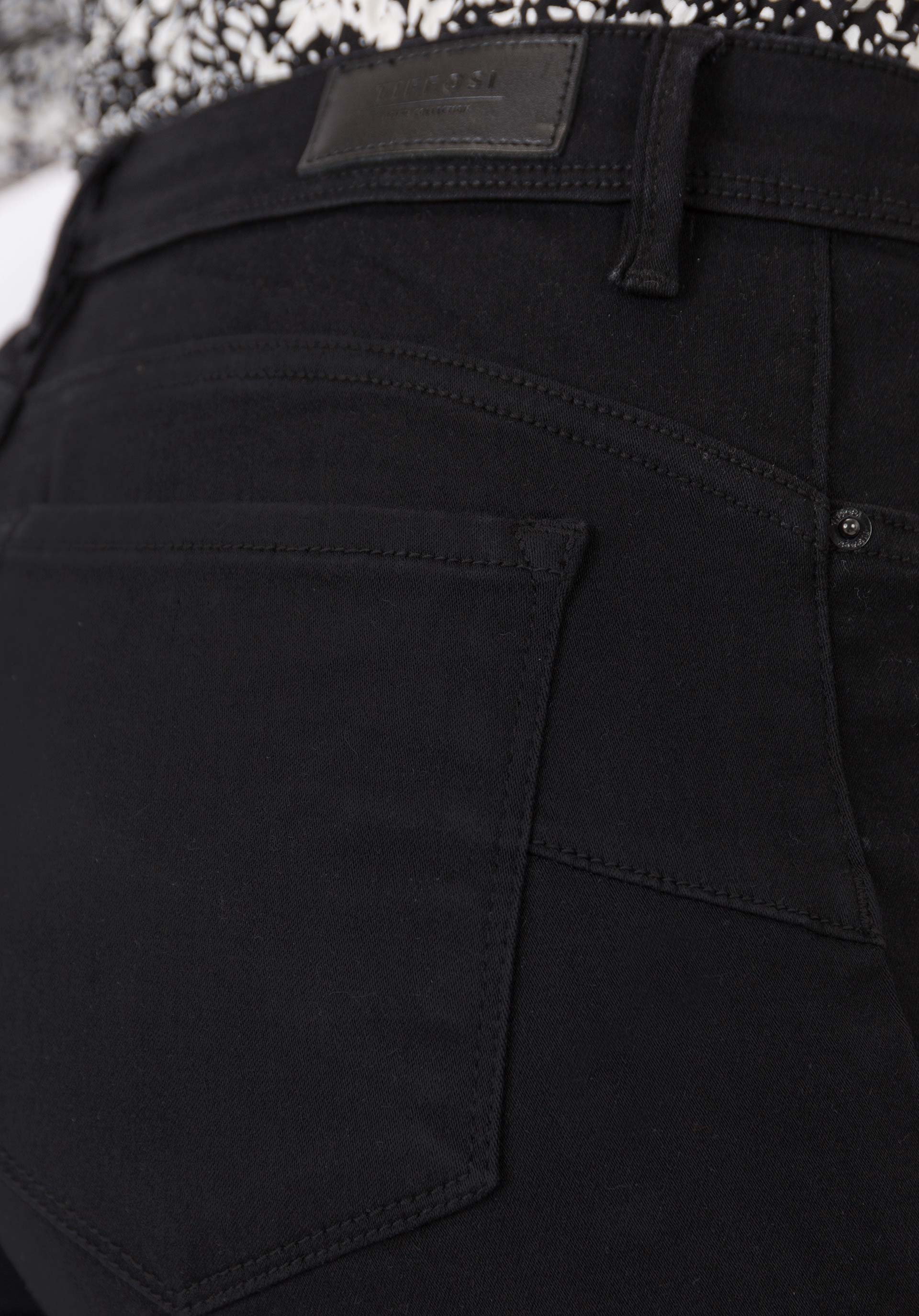Jeans Light Push-up Skinny Cintura Média