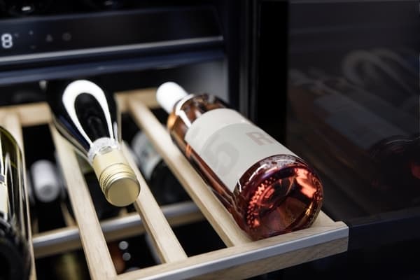 Siemens Vinopbevaring KW36KATGA (sort)