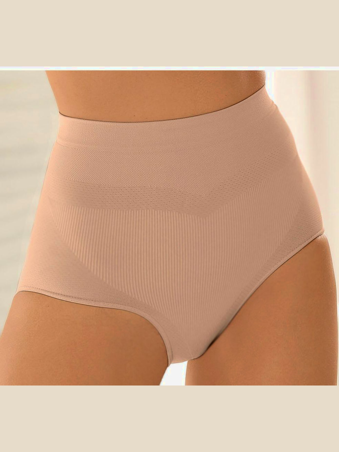 Serre-taille slip gainant taille haute