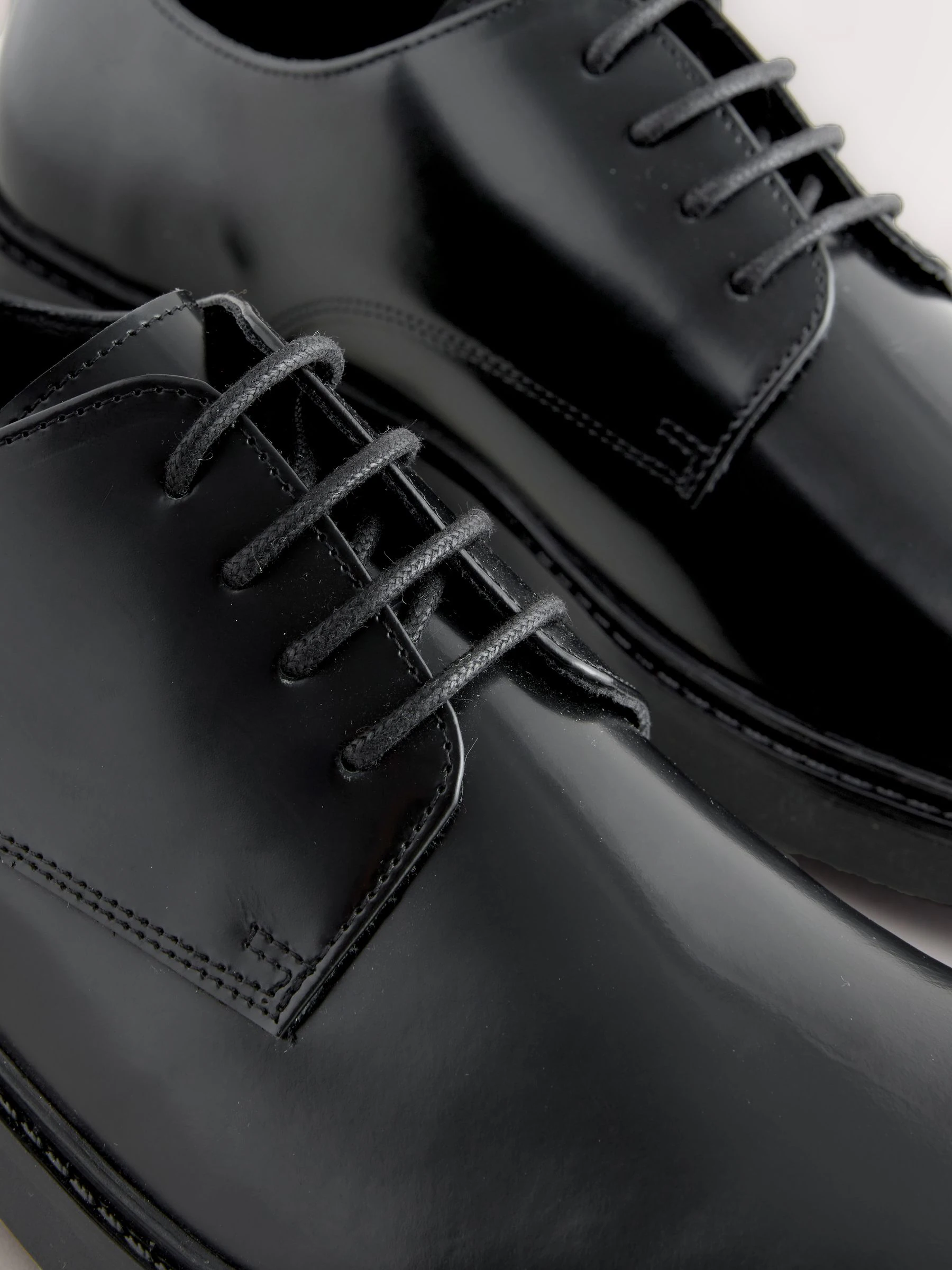 Zwart - Hi-Shine Leather Derby Shoes