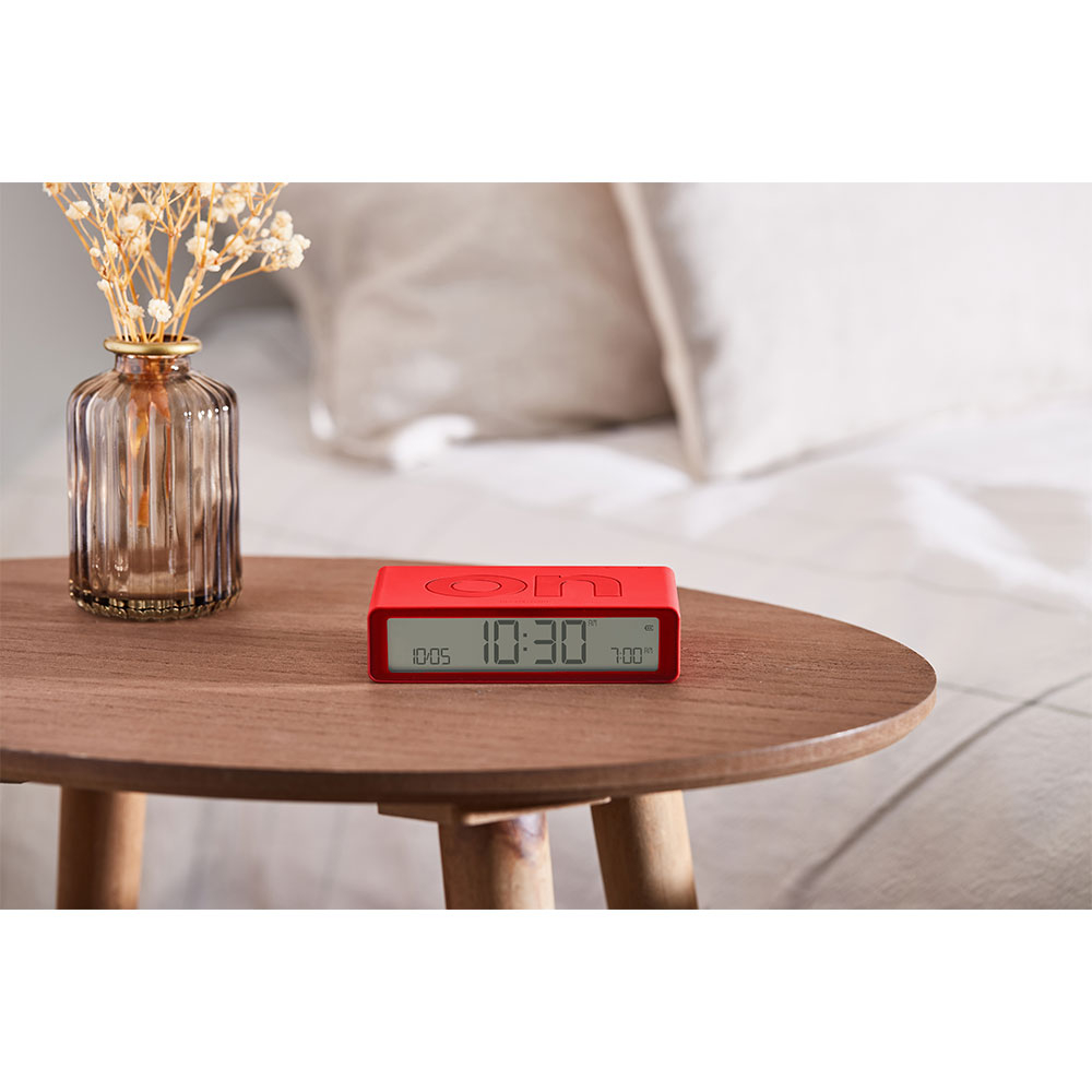 Flip Classic Digitaler Wecker Nachttisch Uhr mit LCD Display (LEX-LR157R9) - Red