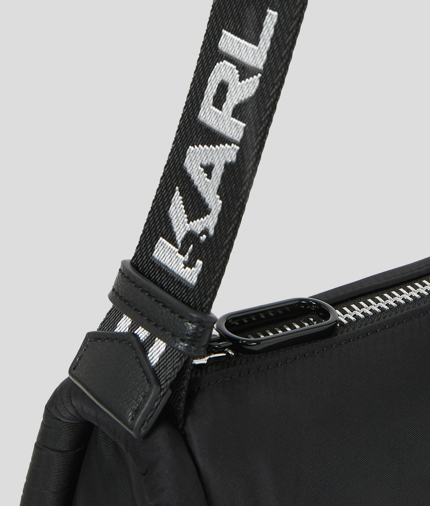 SAC PORTÉ ÉPAULE VOLUMINEUX KLJ