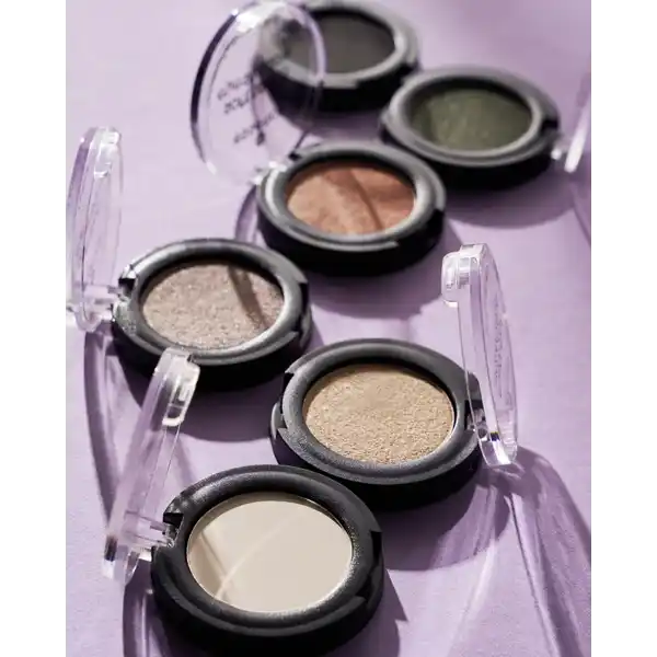 soft touch eyeshadow 06