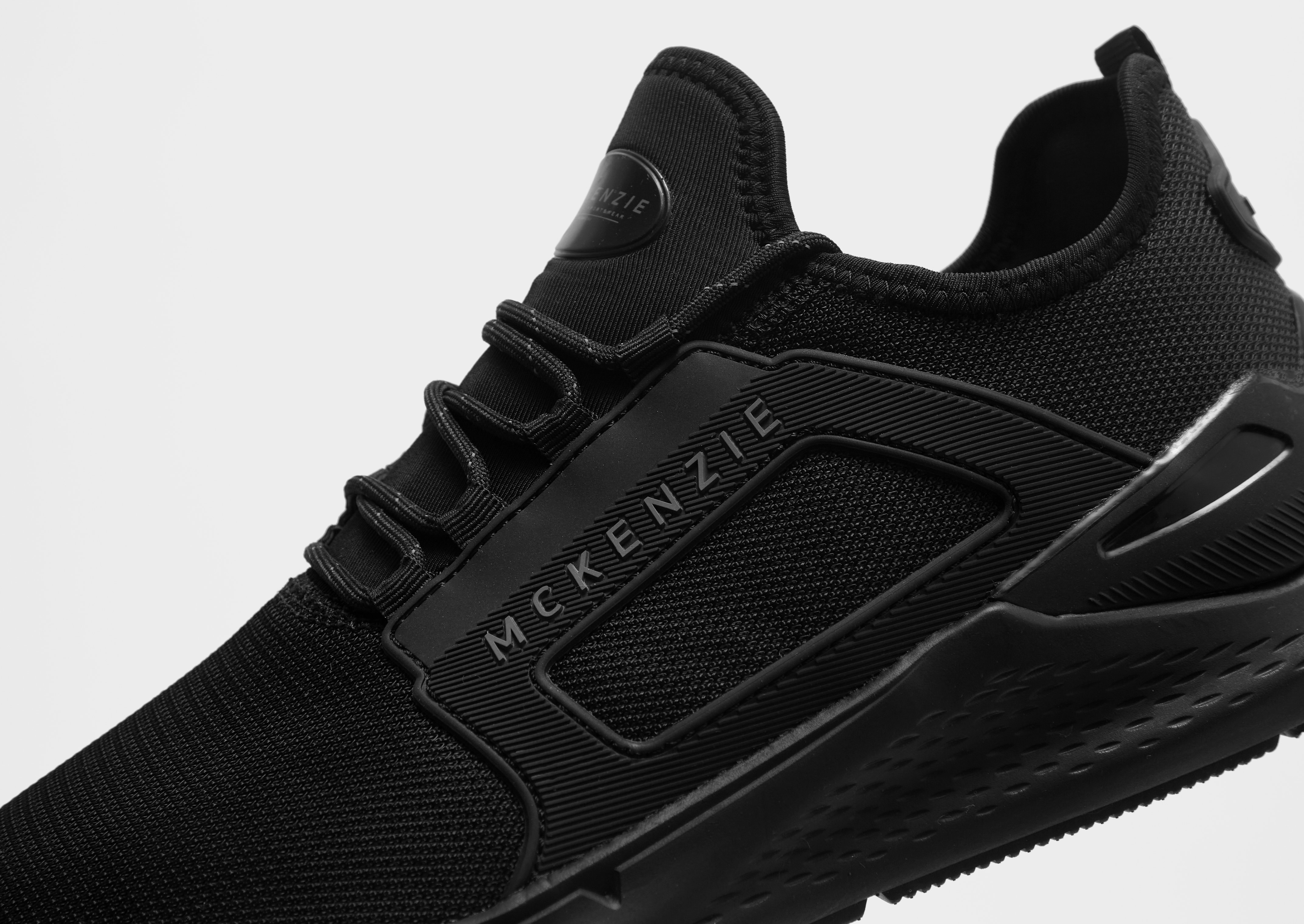 McKenzie Almer V2 Homme
