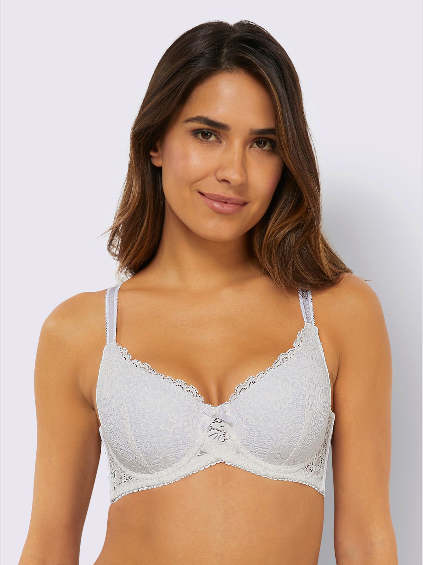 Soutien-gorge à coques avec armatures bon. b, c, d, e
