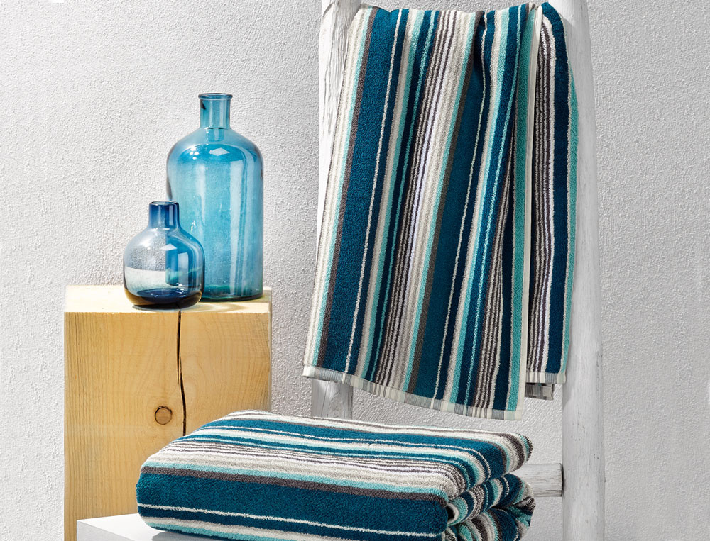 Serviette de bain rayée-Baies célestes rayé