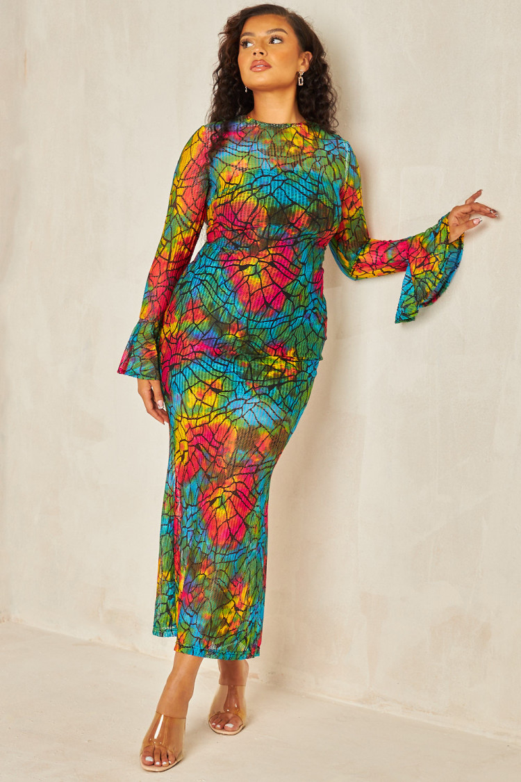Robe longue bleue à chevrons en crochet