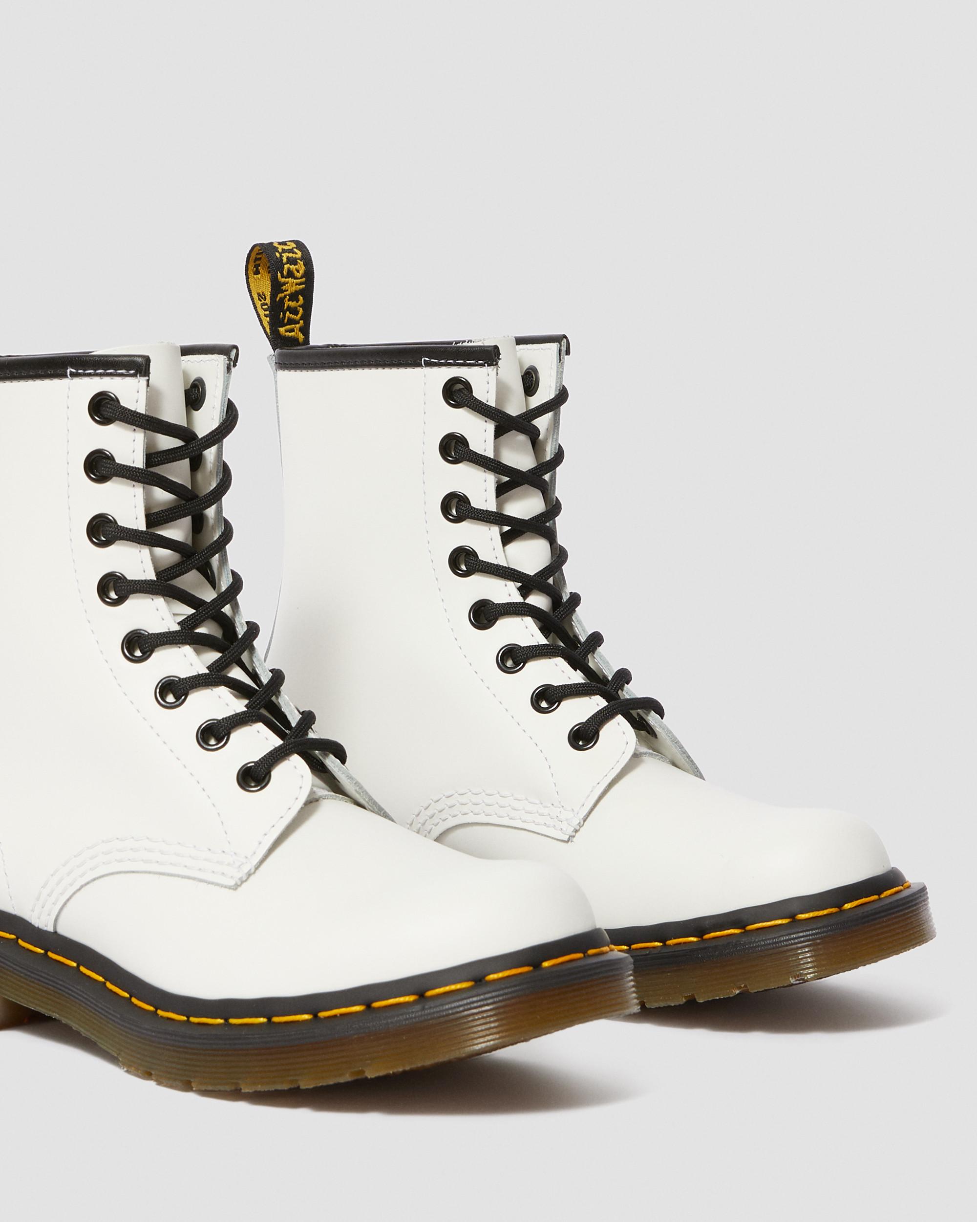 1460 Women's Smooth Leather Lace Up Boots