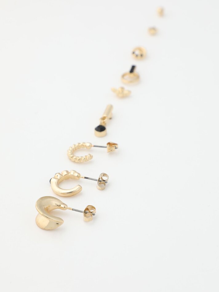 Conjunto de 9 brincos combinados - Dourado