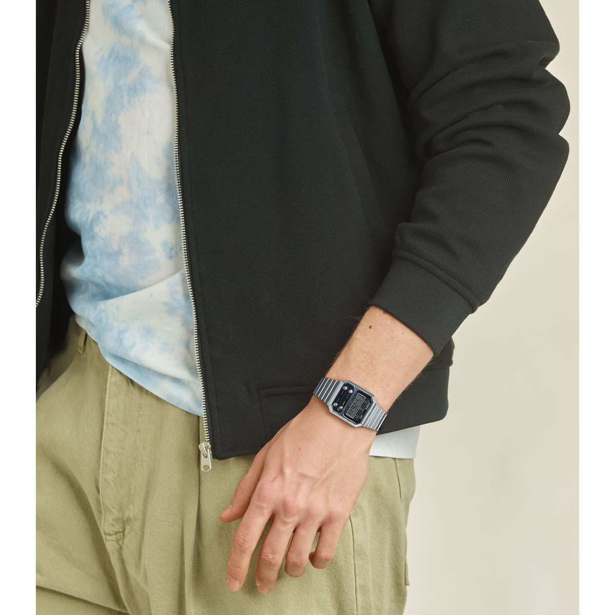 Montre Casio mixte résine bracelet acier