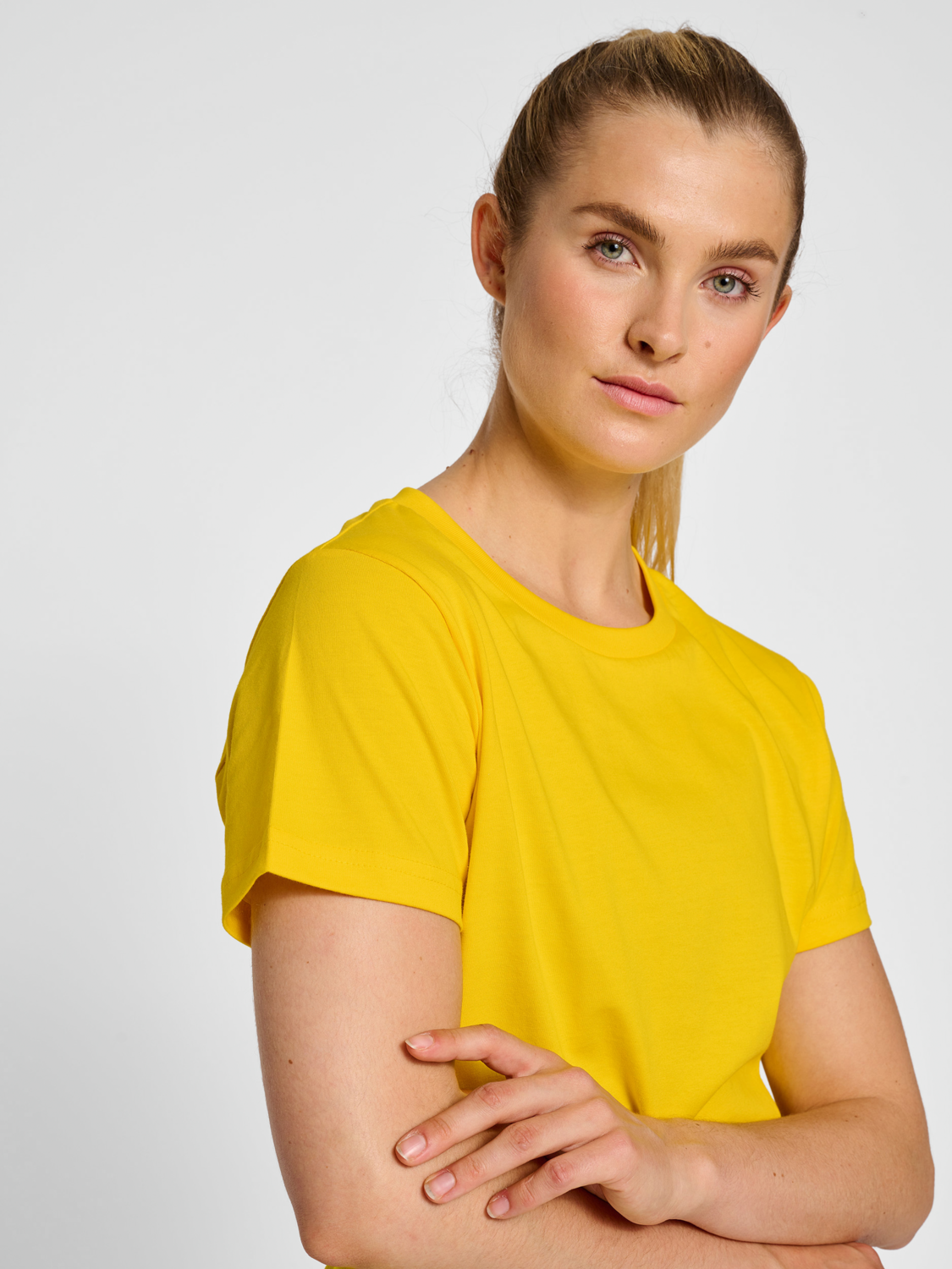 hmlRED HEAVY T-SHIRT S/S WOMAN