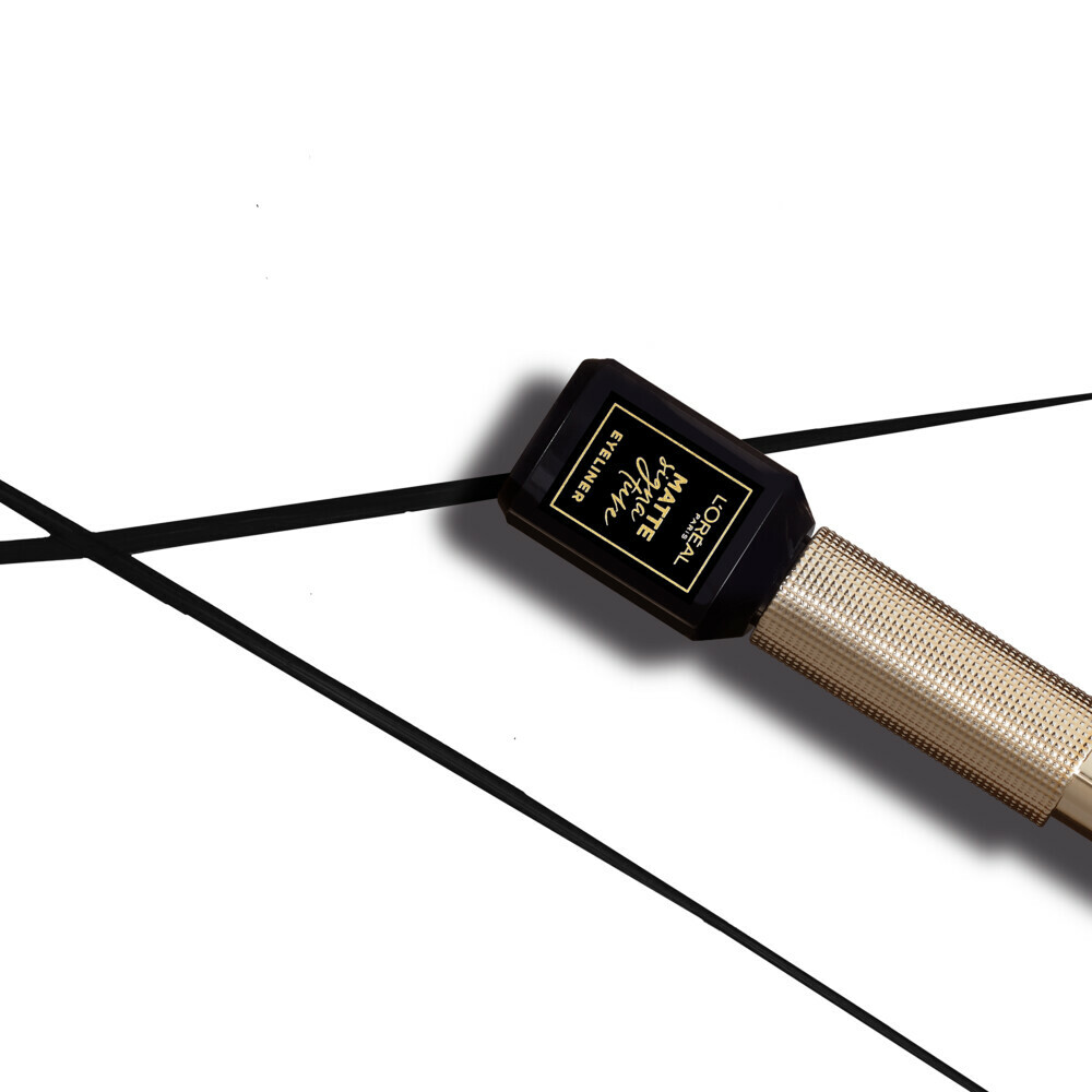 L'Oréal 24H Matte Liquid Eyelinder Zwart