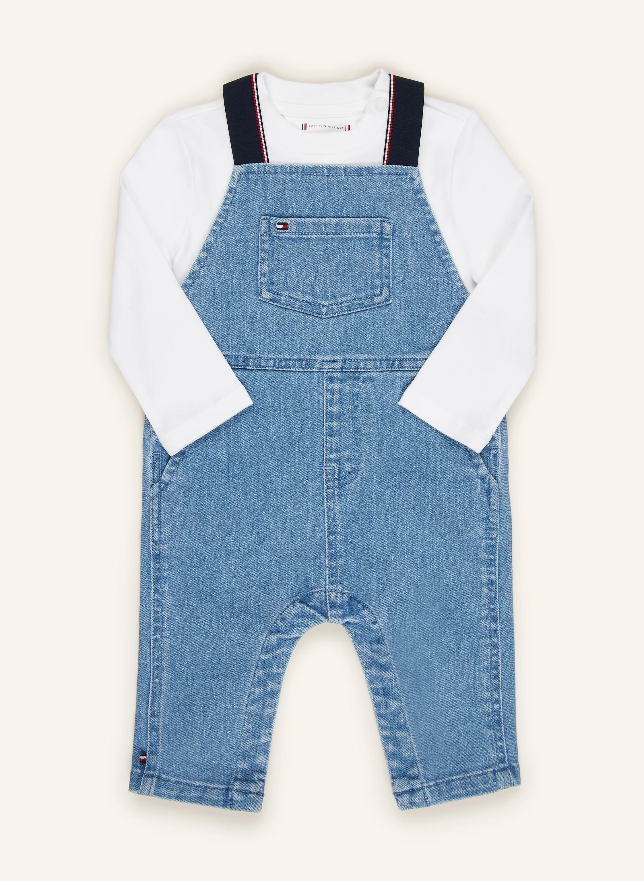 TOMMY HILFIGER Set: Longsleeve und Jeans-Latzhose