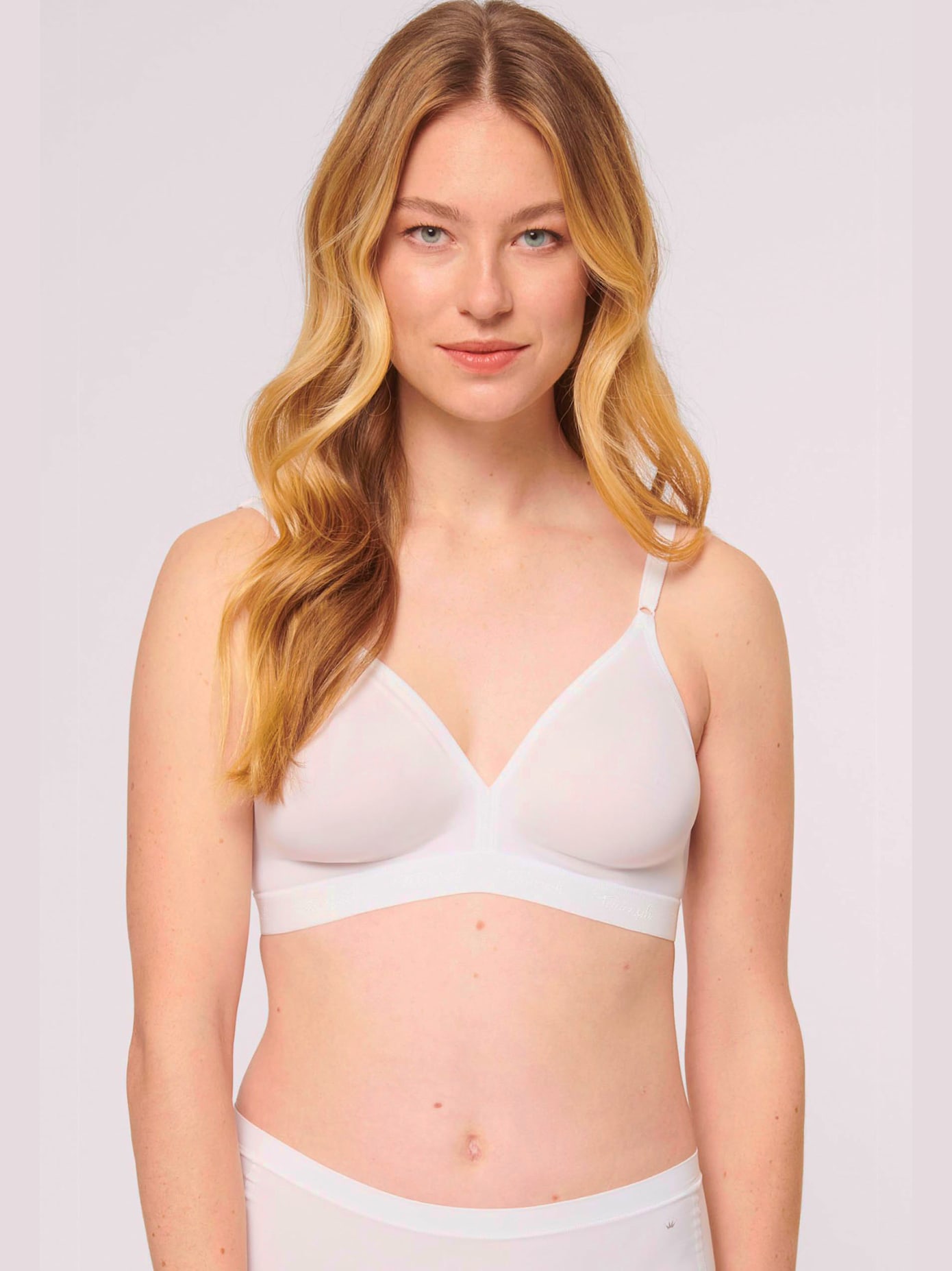 Soutien-gorge spécial t-shirt sans armatures, bonnets préformés sans couture
