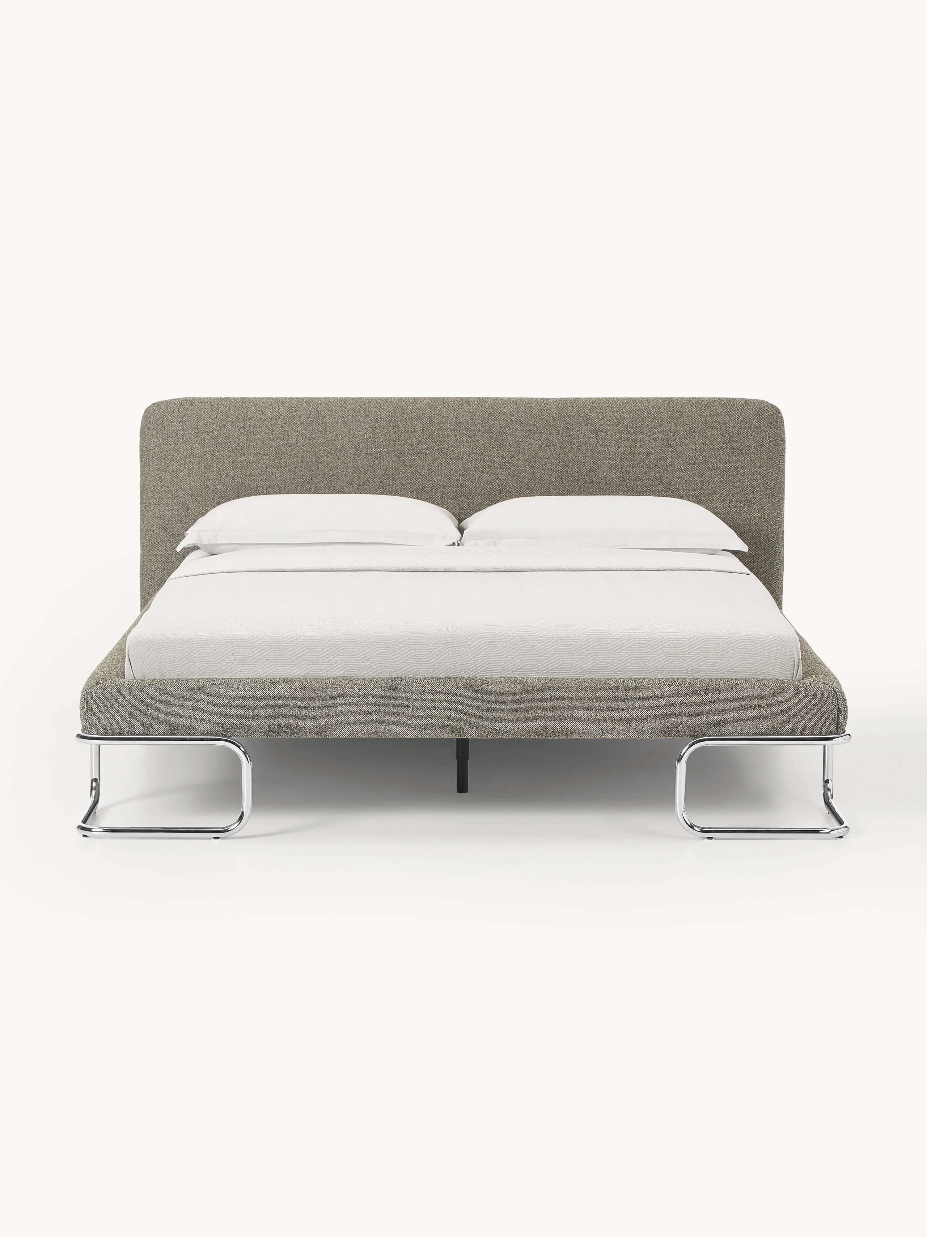 Bouclé gestoffeerd bed Olina met metalen poten