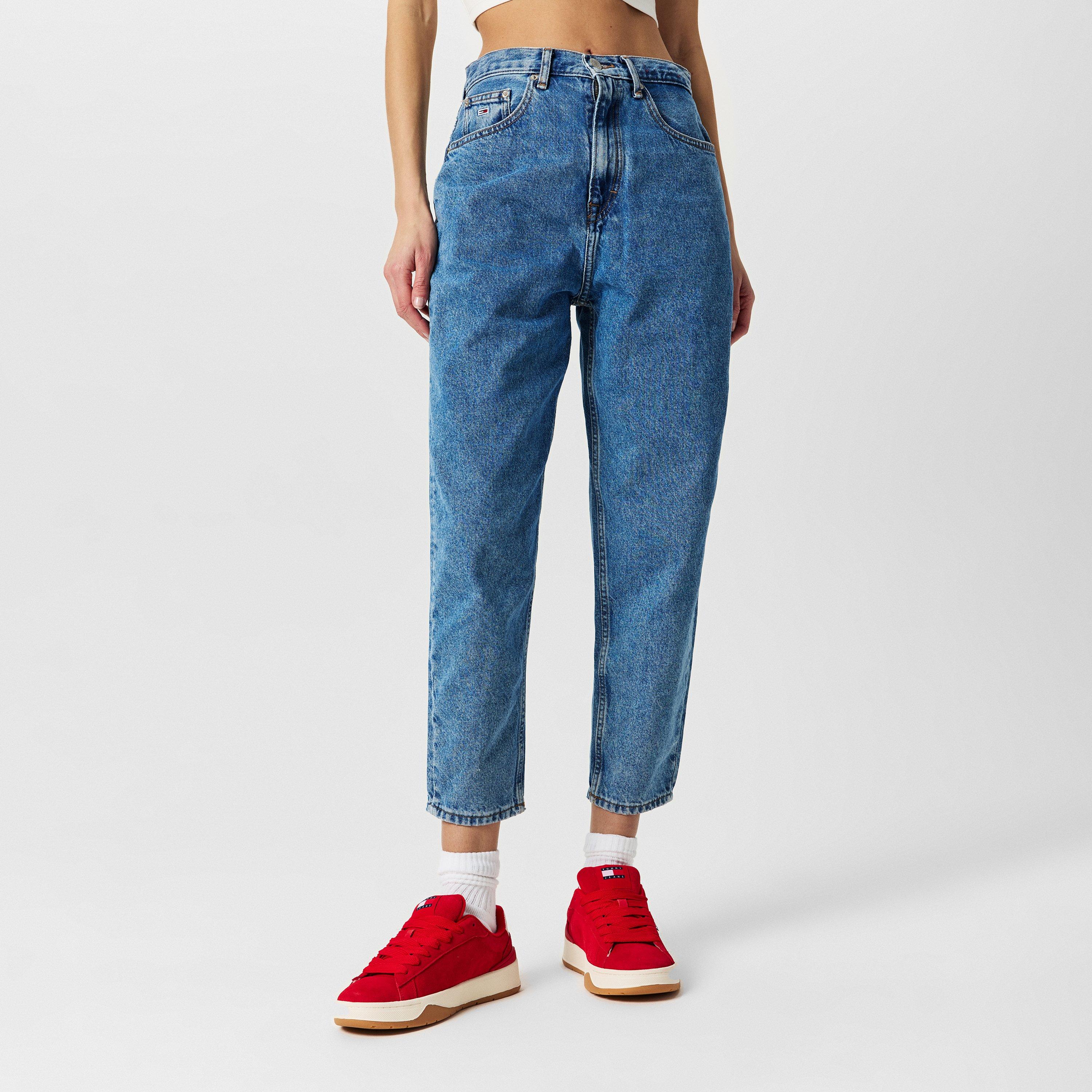Tommy Jeans Tapered Mom Jeans