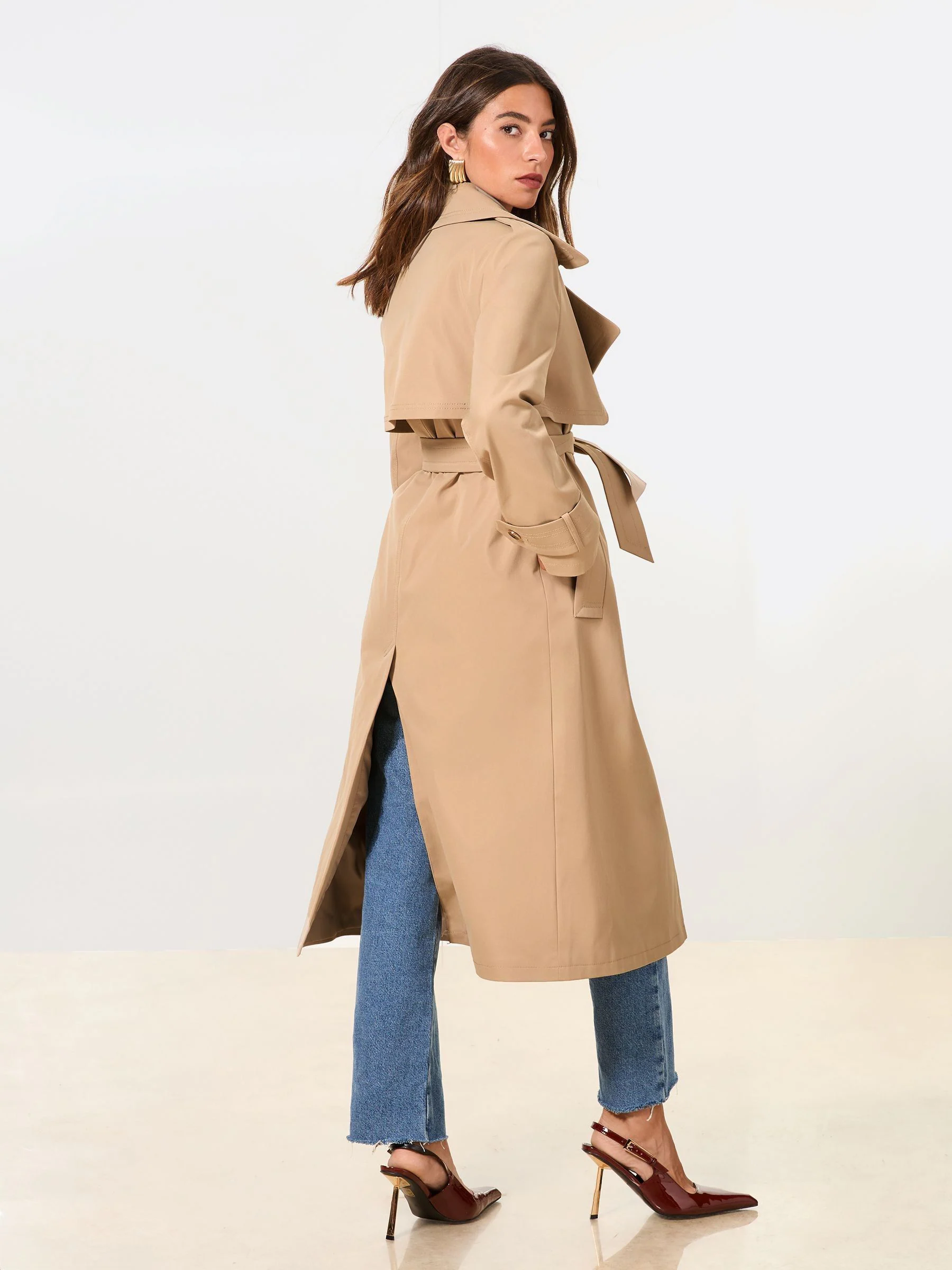 Regenbestendige camel - Lipsy Ruimvallende Lange Trenchcoat