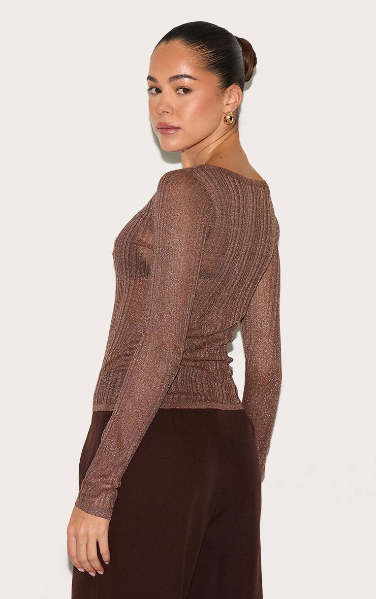Chocolat Top En Maille Transparente À Manches Longues Et Col Bateau